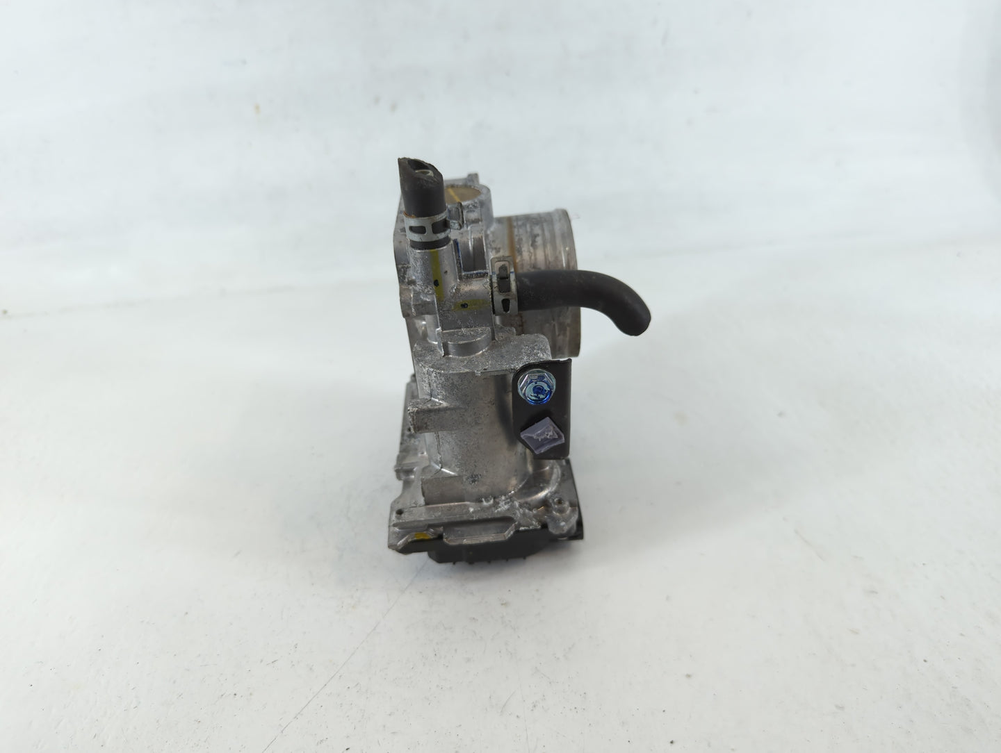 2023 Honda Hr-V Throttle Body P/N:036200 M30211, GMH1A Fits Fits 2016 2017 2018 2019 2020 2021 2022 OEM Used Auto Parts - Oe