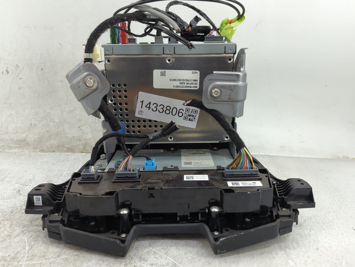 2023 Honda Odyssey Radio AM FM Cd Player Receiver Replacement P/N:39100THR AG80 RSA1RAG82322400Z4 Fits OEM Used Auto Parts -