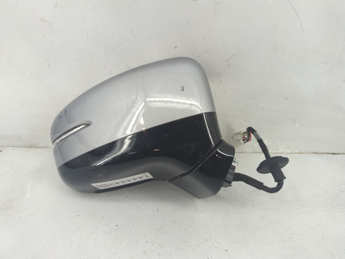 2023 Honda Odyssey Passenger Side View Mirror - Right Door Mirror OEM Used - Oemusedautoparts1.com