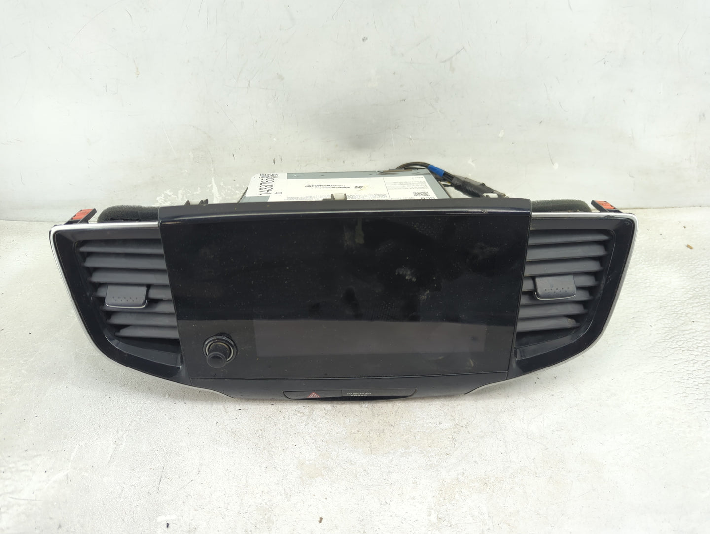 2023 Honda Passport Radio AM FM Cd Player Receiver Replacement P/N:QF6A9A0 DHZ27805900 Fits OEM Used Auto Parts - Oemusedaut