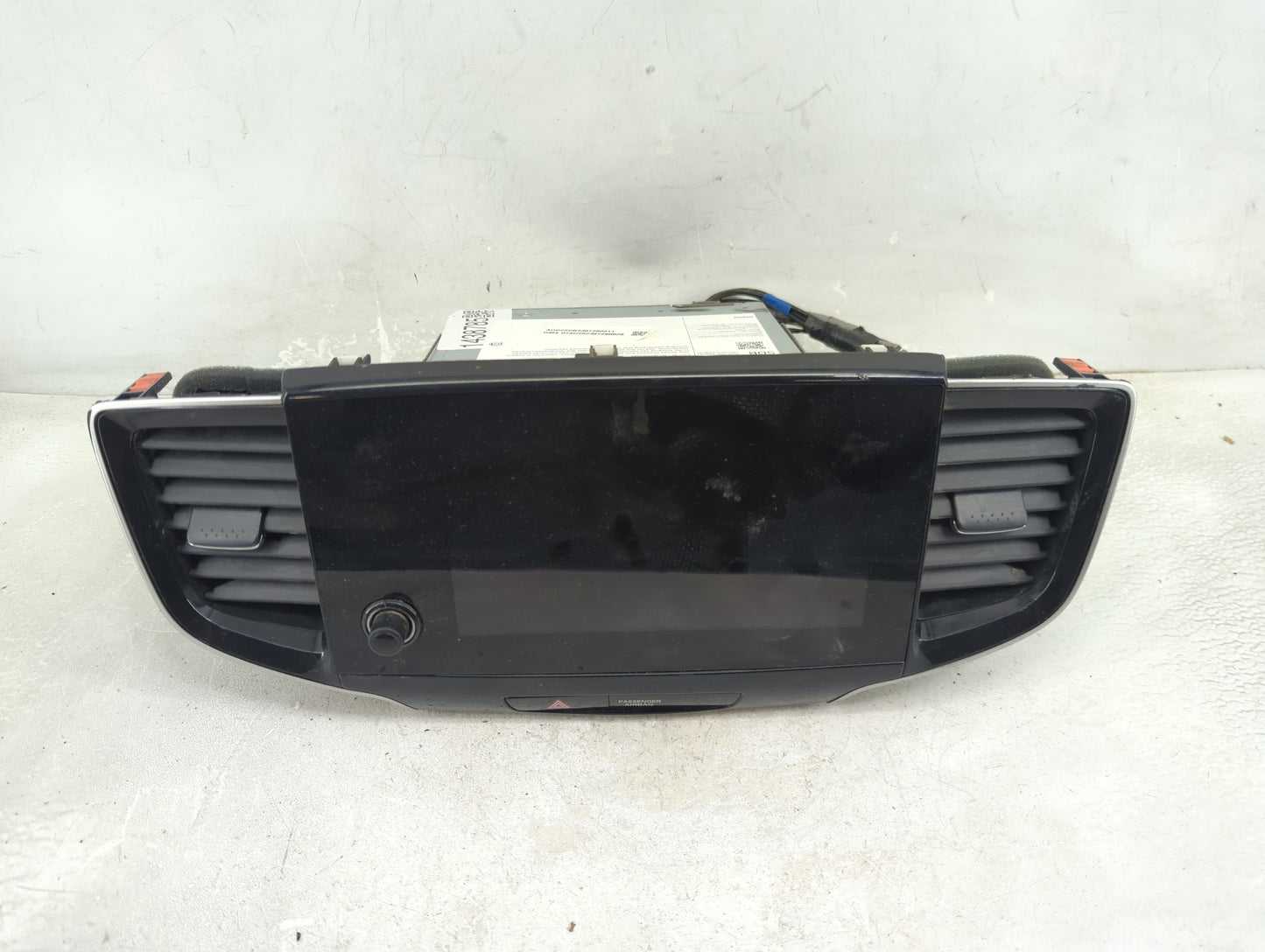 2023 Honda Passport Radio AM FM Cd Player Receiver Replacement P/N:QF6A9A0 DHZ27805900 Fits OEM Used Auto Parts - Oemusedaut