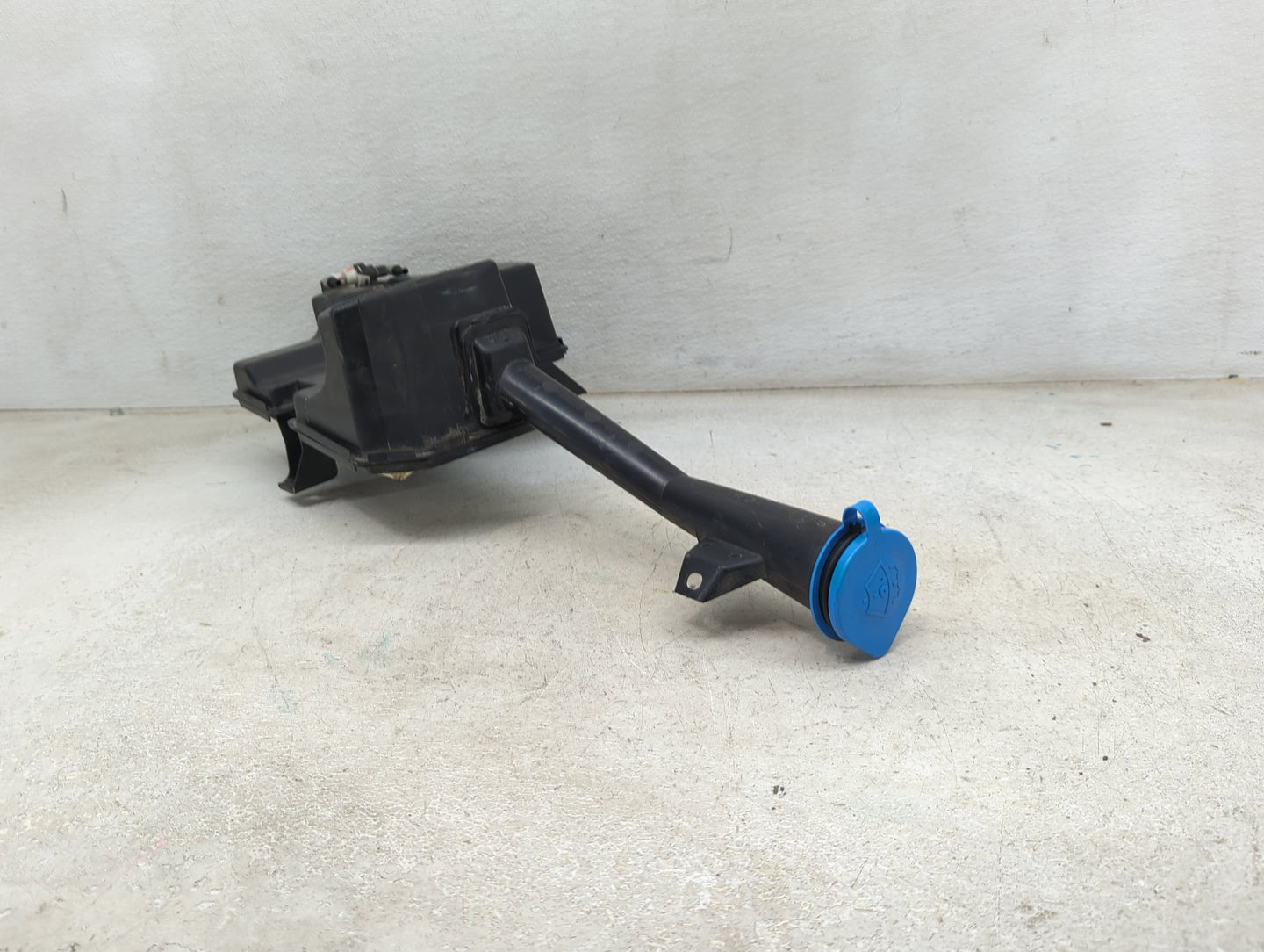 2019-2022 Honda Passport Windshield Washer Fluid Reservoir Bottle Oem - Oemusedautoparts1.com