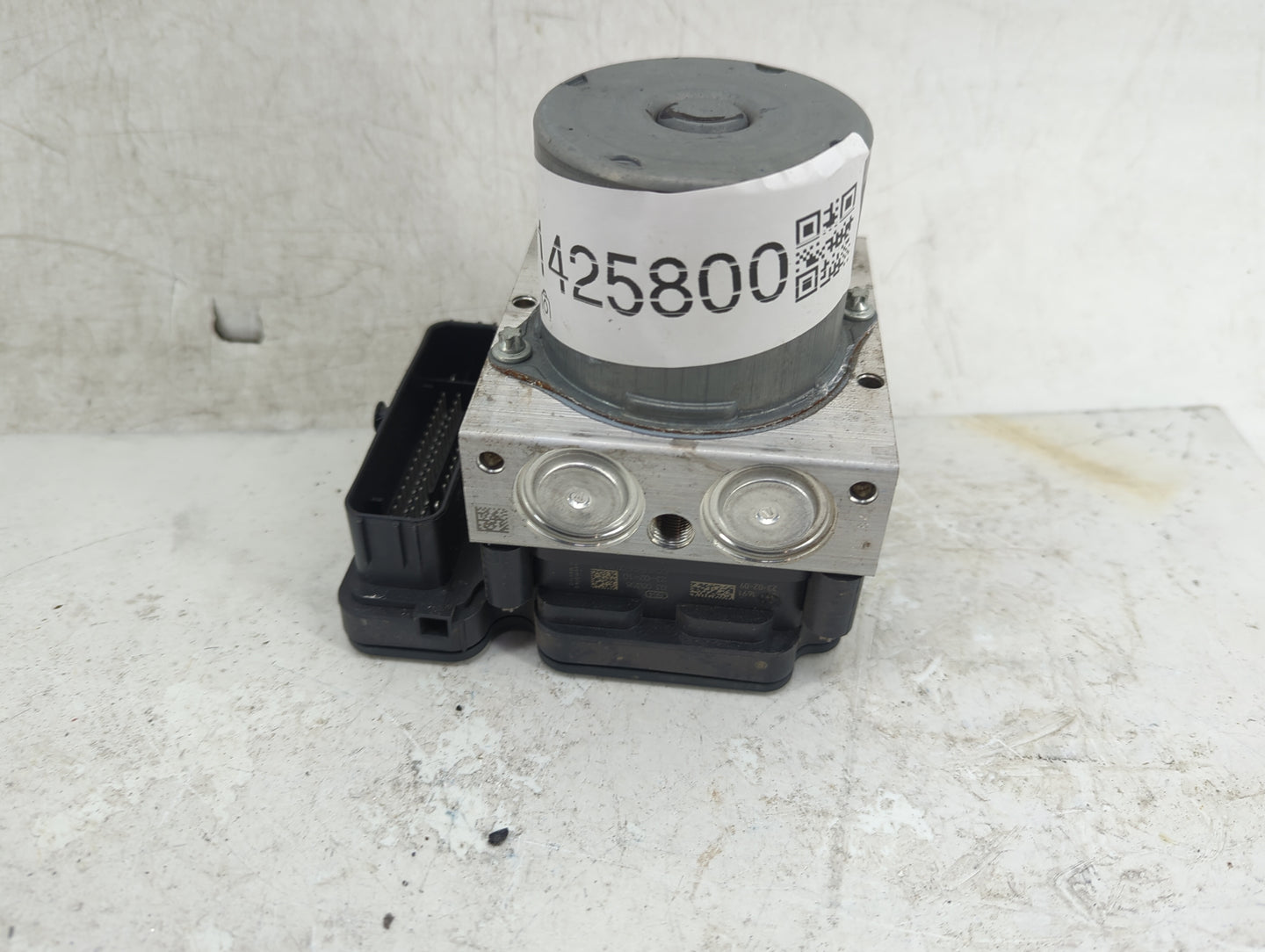 2023 Honda Pilot ABS Pump Control Module Replacement P/N:0265957093 Fits OEM Used Auto Parts - Oemusedautoparts1.com