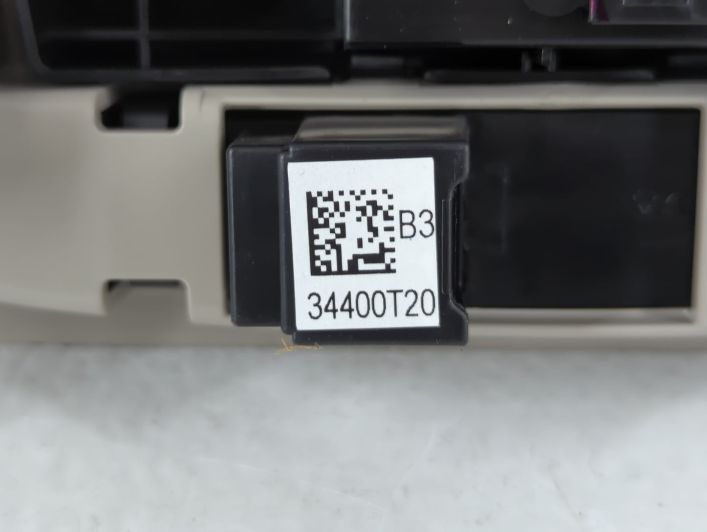 2023 Honda Pilot Overhead Roof Console - Oemusedautoparts1.com