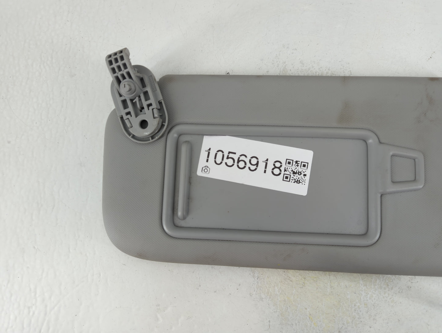 2021-2022 Hyundai Elantra Sun Visor Shade Replacement Passenger Right Mirror Fits Fits 2021 2022 OEM Used Auto Parts - Oemus
