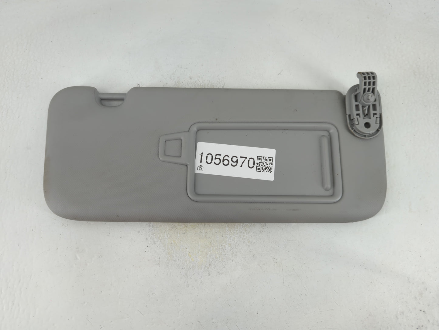 2021-2022 Hyundai Elantra Sun Visor Shade Replacement Driver Left Mirror Fits Fits 2021 2022 OEM Used Auto Parts - Oemusedau