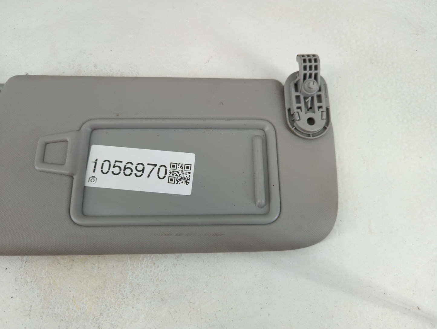 2021-2022 Hyundai Elantra Sun Visor Shade Replacement Driver Left Mirror Fits Fits 2021 2022 OEM Used Auto Parts - Oemusedau