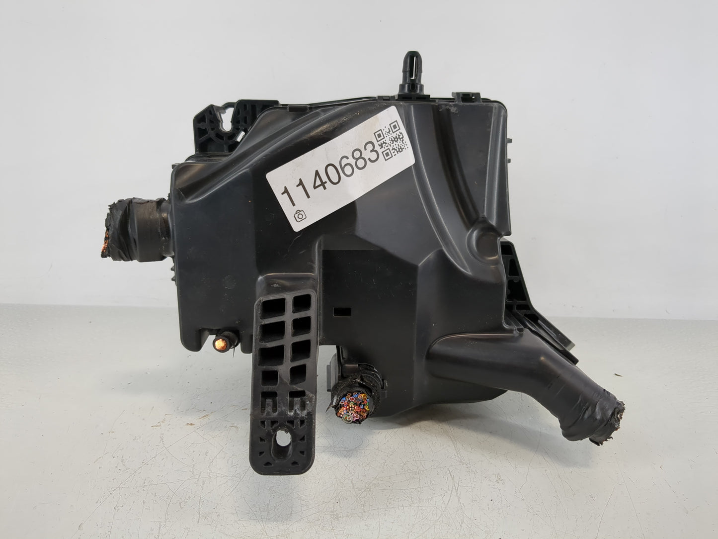 2021-2022 Hyundai Elantra Fusebox Fuse Box Panel Relay Module P/N:91200-IB050AA Fits Fits 2021 2022 OEM Used Auto Parts - Oe