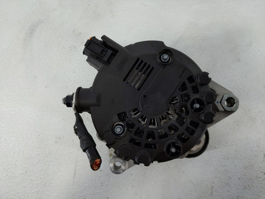 2021-2022 Hyundai Elantra Alternator Replacement Generator Charging Assembly Engine OEM P/N:37300-2J355 Fits Fits 2021 2022 OEM Used Auto Parts