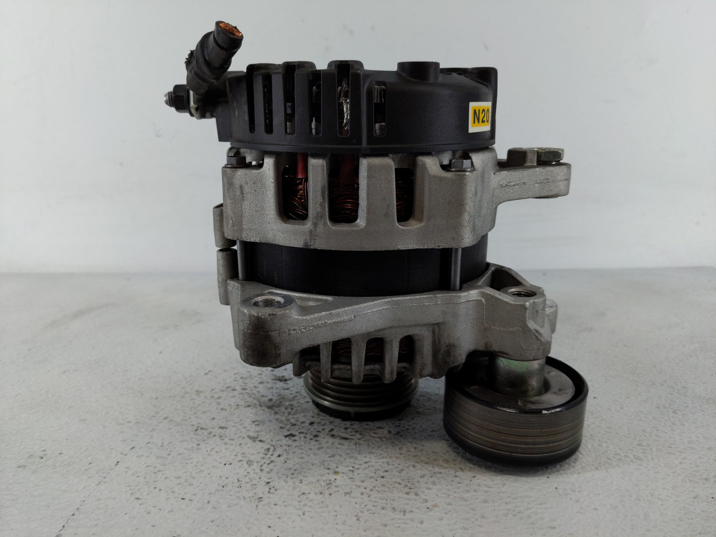 2021-2022 Hyundai Elantra Alternator Replacement Generator Charging Assembly Engine OEM P/N:37300-2J355 Fits Fits 2021 2022 