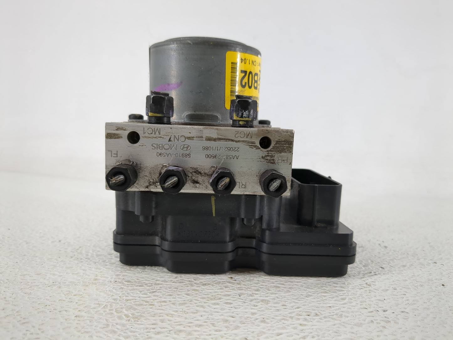 2021-2022 Hyundai Elantra ABS Pump Control Module Replacement P/N:58910-AA500 Fits Fits 2021 2022 OEM Used Auto Parts - Oemu