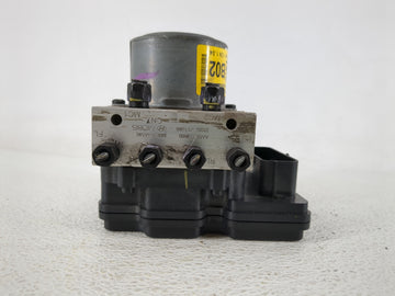 2021-2022 Hyundai Elantra ABS Pump Control Module Replacement P/N:58910-AA500 Fits Fits 2021 2022 OEM Used Auto Parts - Oemu