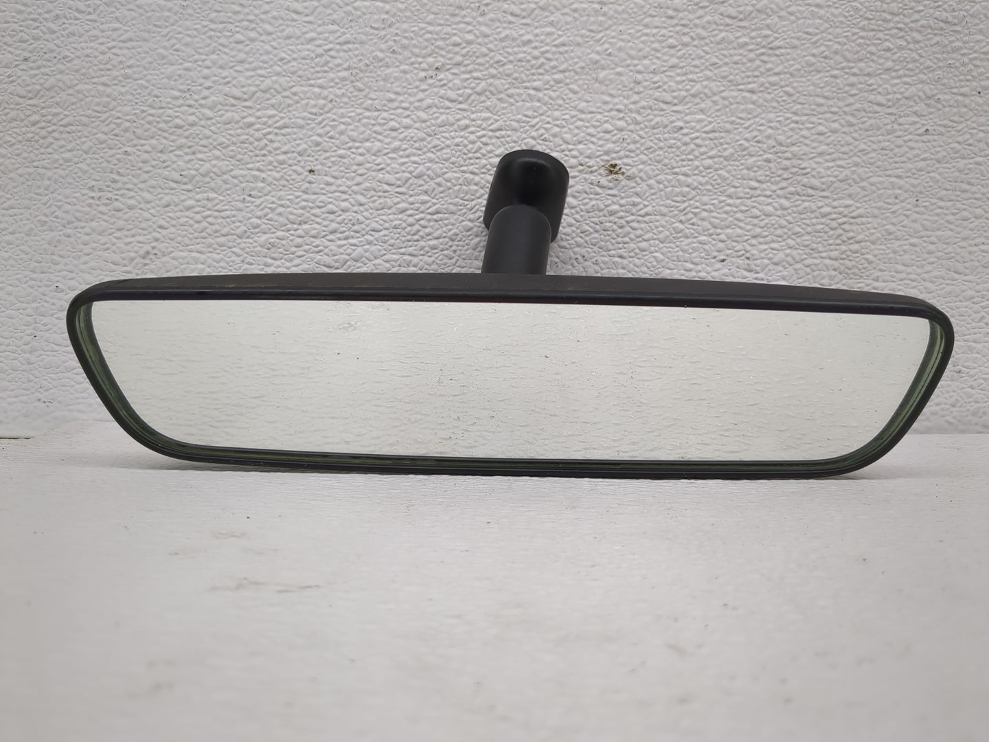 2021-2022 Hyundai Elantra Interior Rear View Mirror Replacement OEM P/N:E11048973 Fits Fits 2020 2021 2022 OEM Used Auto Par