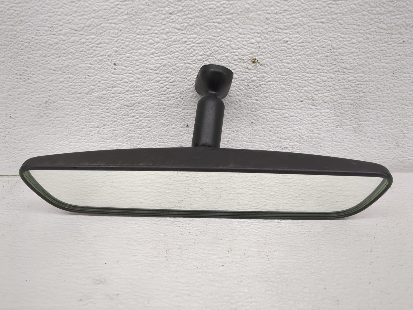 2021-2022 Hyundai Elantra Interior Rear View Mirror Replacement OEM P/N:E11048973 Fits Fits 2020 2021 2022 OEM Used Auto Par