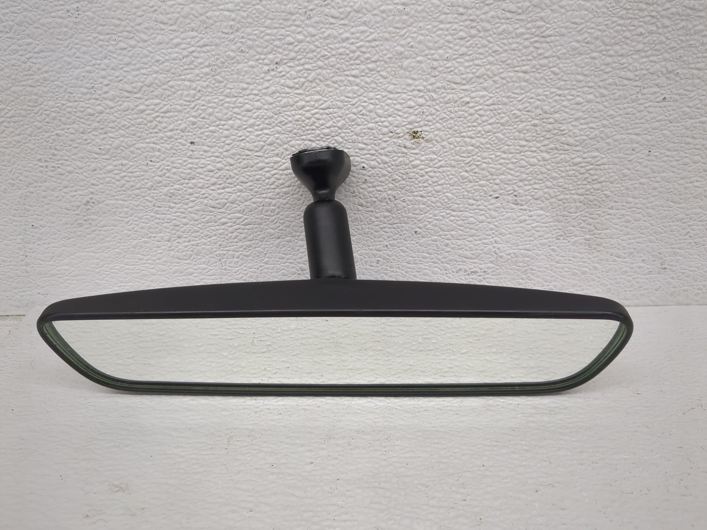 2021-2022 Hyundai Elantra Interior Rear View Mirror Replacement OEM P/N:E11048973 Fits Fits 2020 2021 2022 OEM Used Auto Par