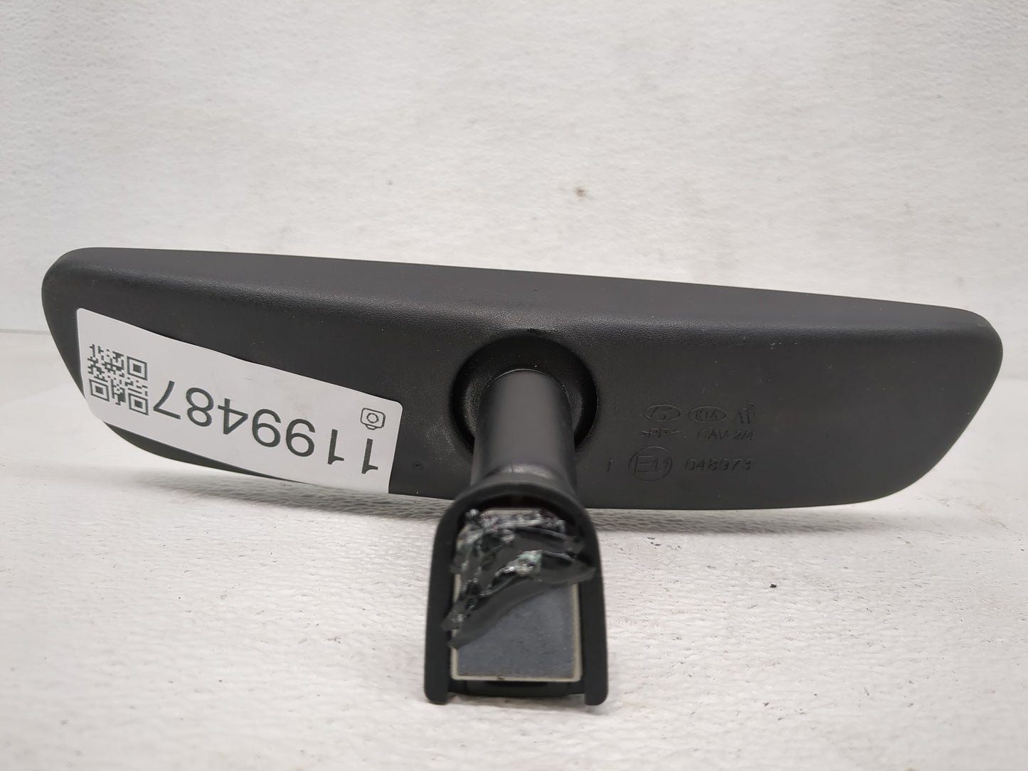 2021-2022 Hyundai Elantra Interior Rear View Mirror Replacement OEM P/N:E11048973 Fits Fits 2020 2021 2022 OEM Used Auto Par