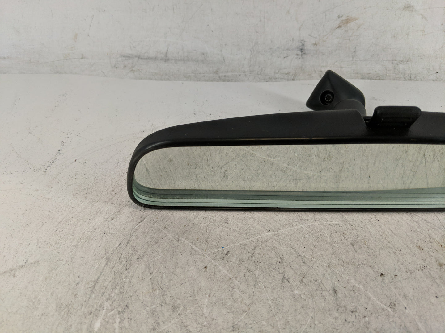 2021-2022 Hyundai Elantra Interior Rear View Mirror Replacement OEM Fits Fits 2020 2021 2022 OEM Used Auto Parts - Oemusedau