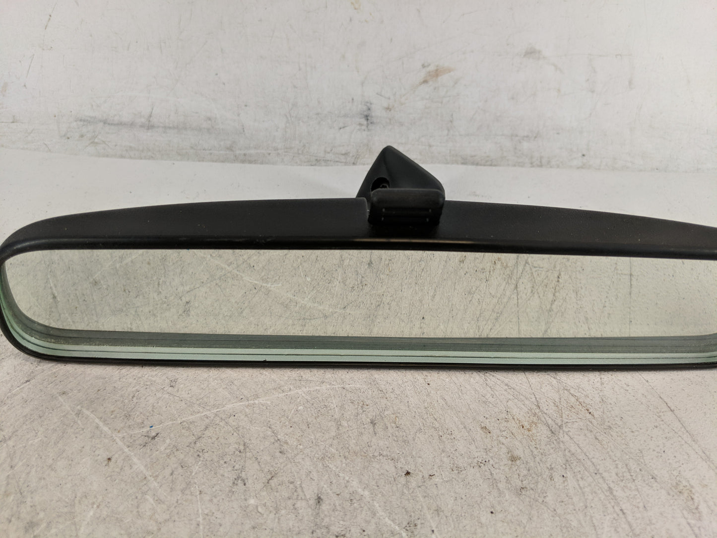 2021-2022 Hyundai Elantra Interior Rear View Mirror Replacement OEM Fits Fits 2020 2021 2022 OEM Used Auto Parts - Oemusedau
