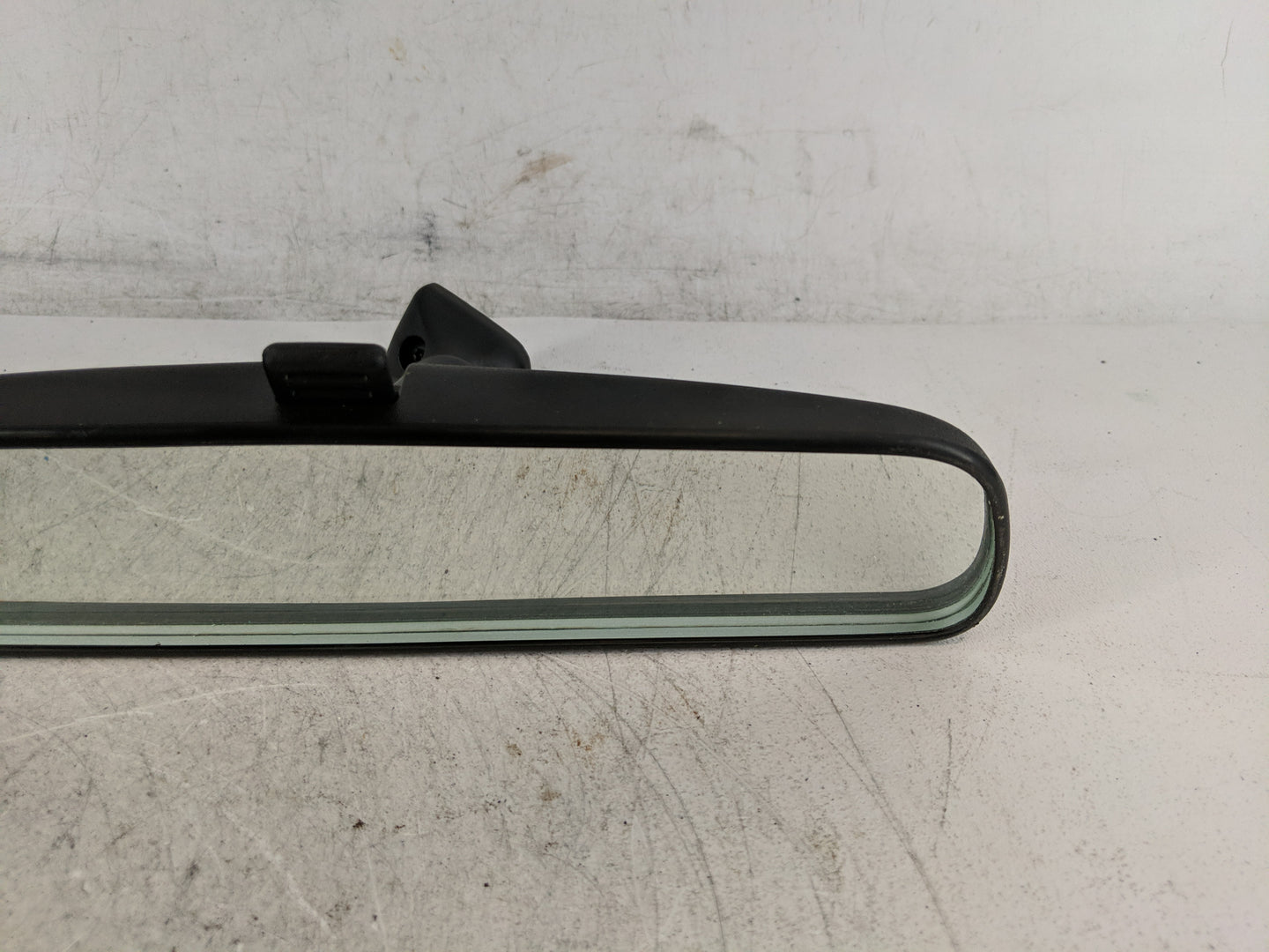 2021-2022 Hyundai Elantra Interior Rear View Mirror Replacement OEM Fits Fits 2020 2021 2022 OEM Used Auto Parts - Oemusedau
