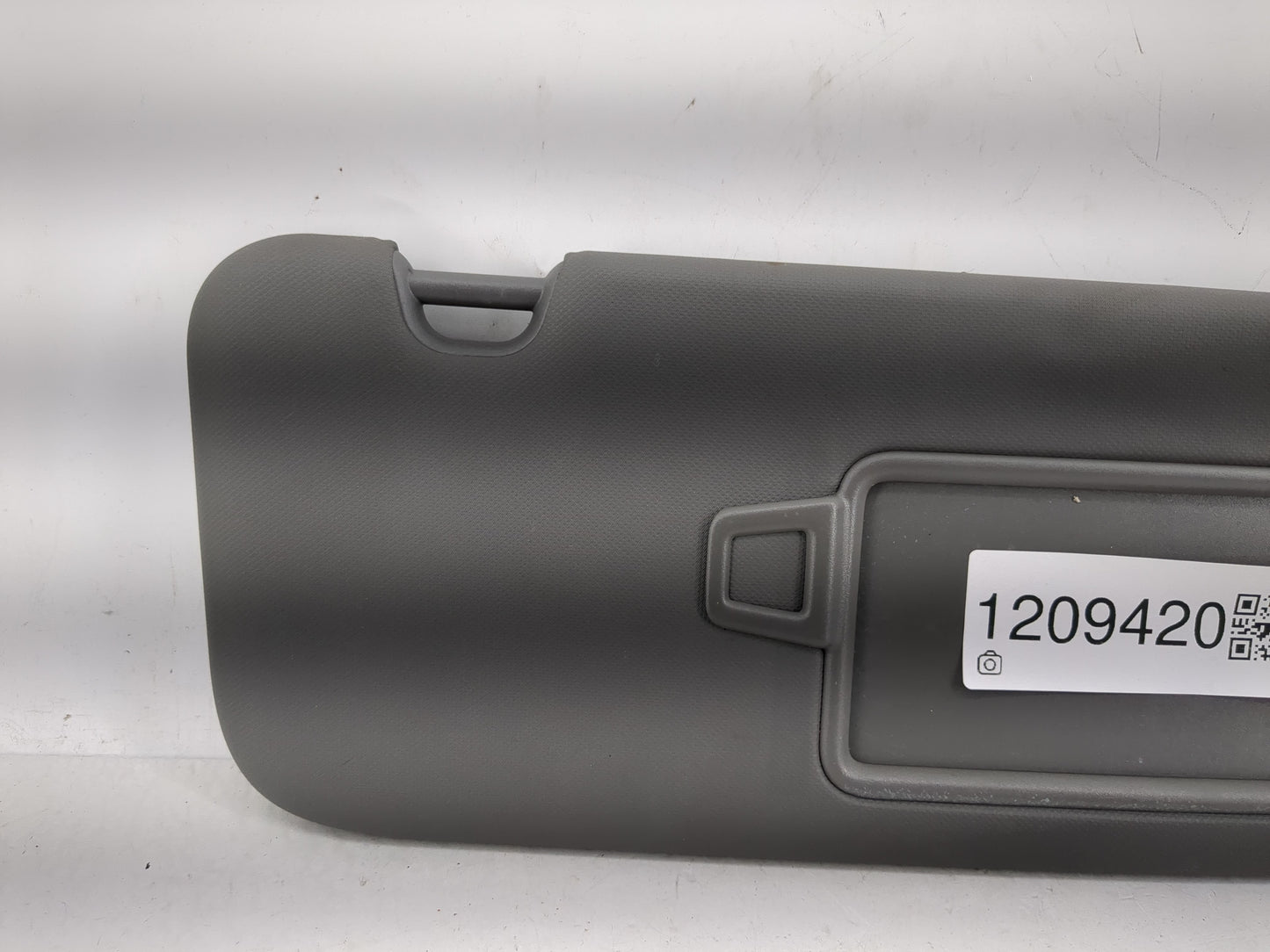 2023 Hyundai Elantra Sun Visor Shade Replacement Passenger Right Mirror Fits OEM Used Auto Parts - Oemusedautoparts1.com