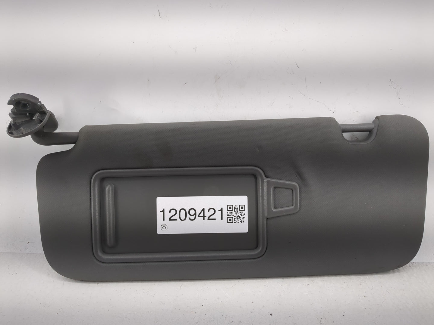 2023 Hyundai Elantra Sun Visor Shade Replacement Driver Left Mirror Fits OEM Used Auto Parts - Oemusedautoparts1.com