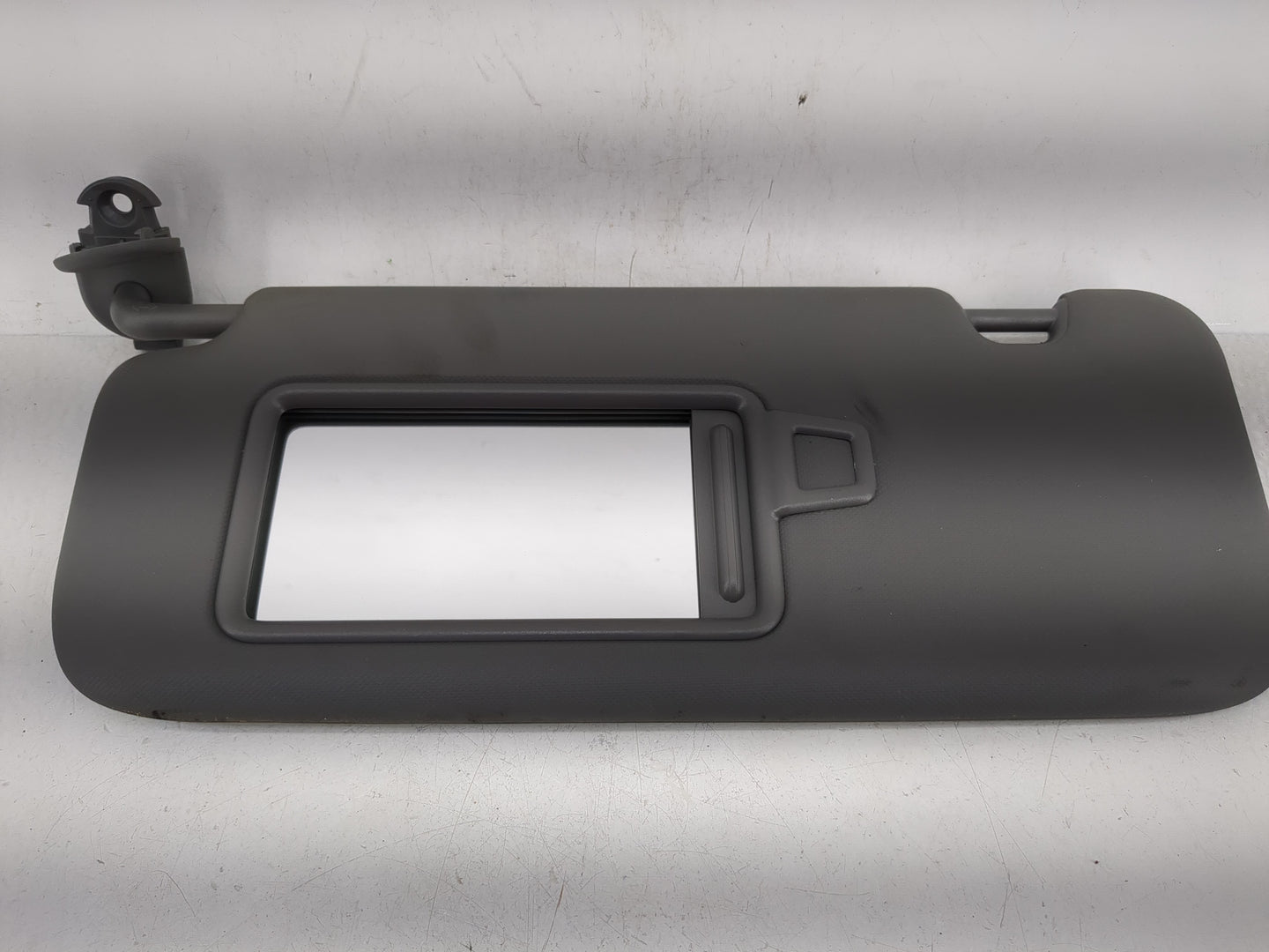 2023 Hyundai Elantra Sun Visor Shade Replacement Driver Left Mirror Fits OEM Used Auto Parts - Oemusedautoparts1.com