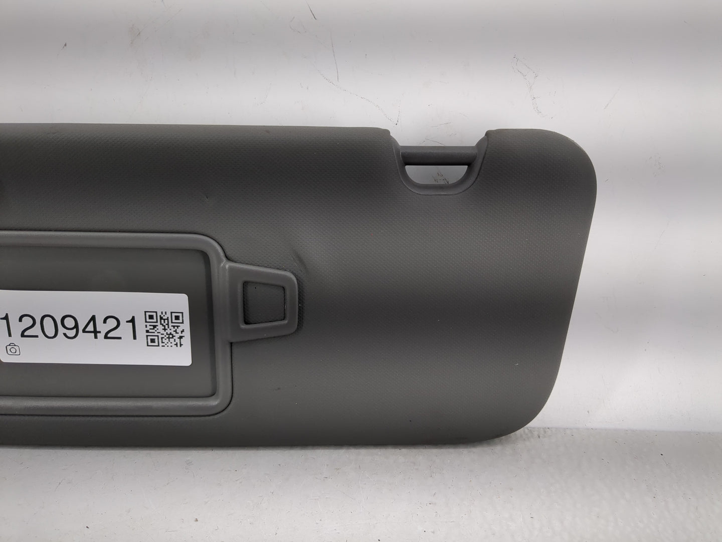 2023 Hyundai Elantra Sun Visor Shade Replacement Driver Left Mirror Fits OEM Used Auto Parts - Oemusedautoparts1.com