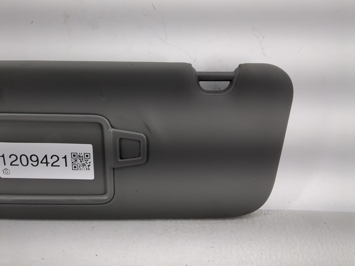 2023 Hyundai Elantra Sun Visor Shade Replacement Driver Left Mirror Fits OEM Used Auto Parts - Oemusedautoparts1.com