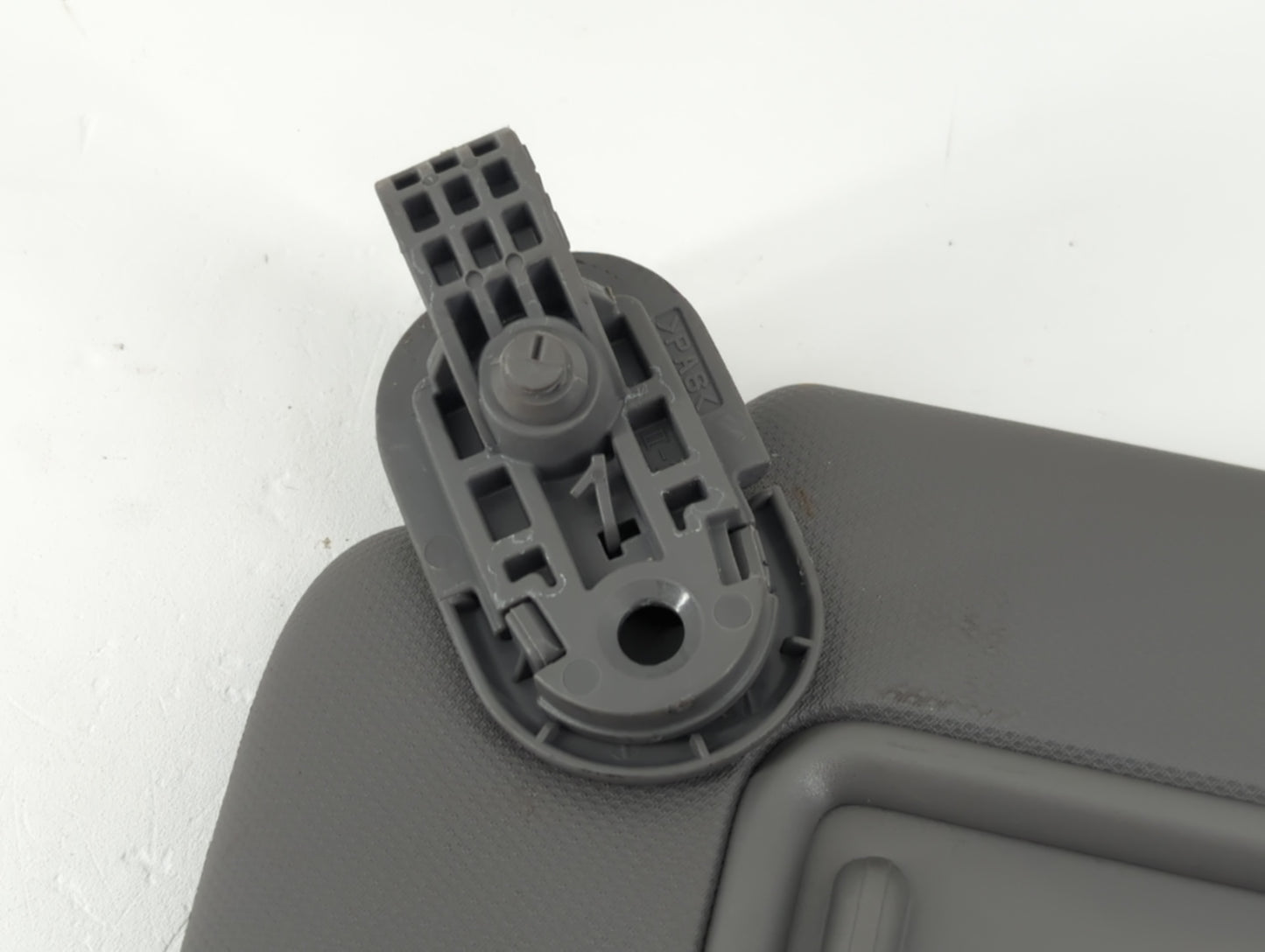 2021-2022 Hyundai Elantra Sun Visor Shade Replacement Driver Left Mirror Fits Fits 2021 2022 OEM Used Auto Parts - Oemusedau