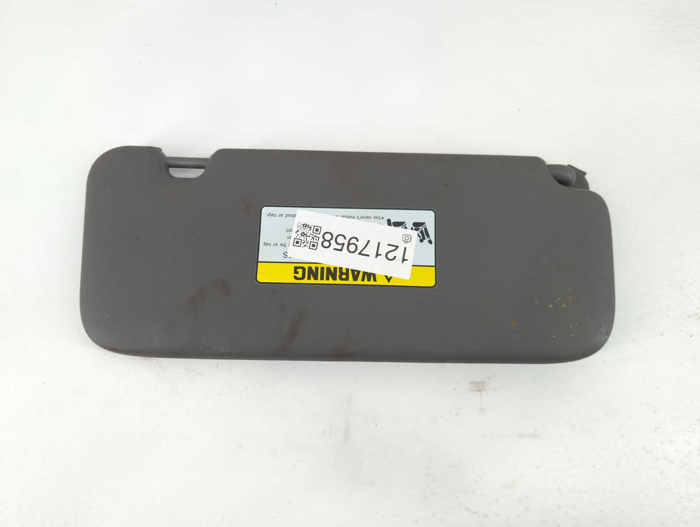 2021-2022 Hyundai Elantra Sun Visor Shade Replacement Driver Left Mirror Fits Fits 2021 2022 OEM Used Auto Parts - Oemusedau