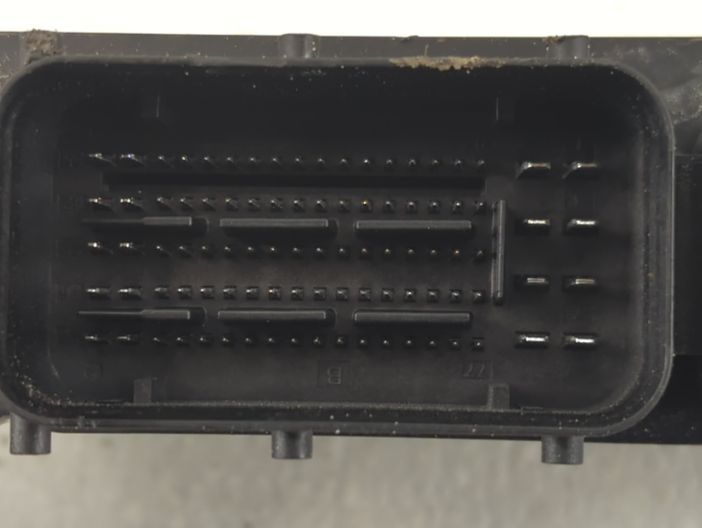 2021-2022 Hyundai Elantra PCM Engine Control Computer ECU ECM PCU OEM P/N:39121-2MCN2 Fits Fits 2021 2022 OEM Used Auto Part