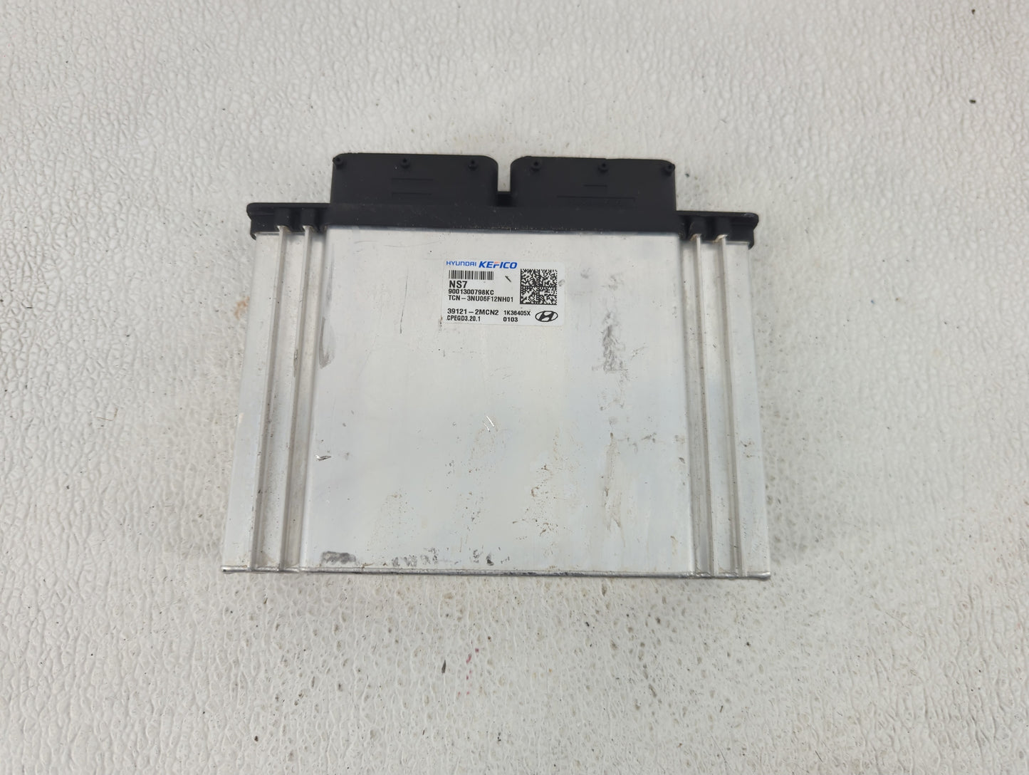 2021-2022 Hyundai Elantra PCM Engine Control Computer ECU ECM PCU OEM P/N:39121-2MCN2 Fits Fits 2021 2022 OEM Used Auto Part