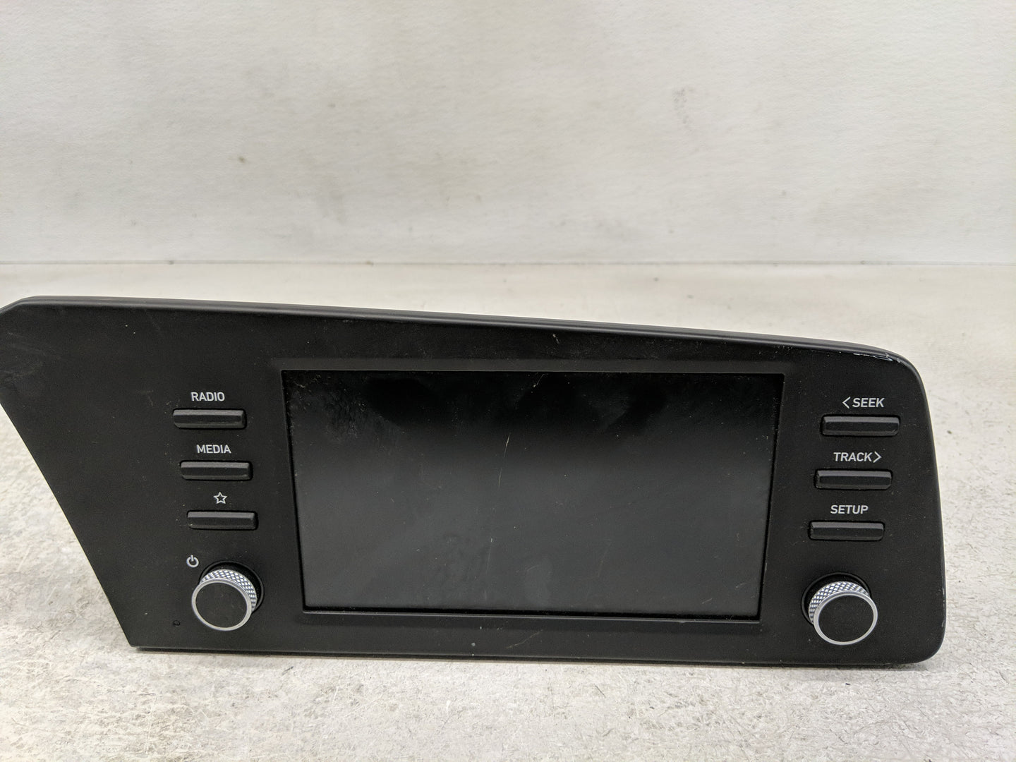 2021-2022 Hyundai Elantra Radio AM FM Cd Player Receiver Replacement P/N:96160-AA240LS5 Fits Fits 2021 2022 OEM Used Auto Pa