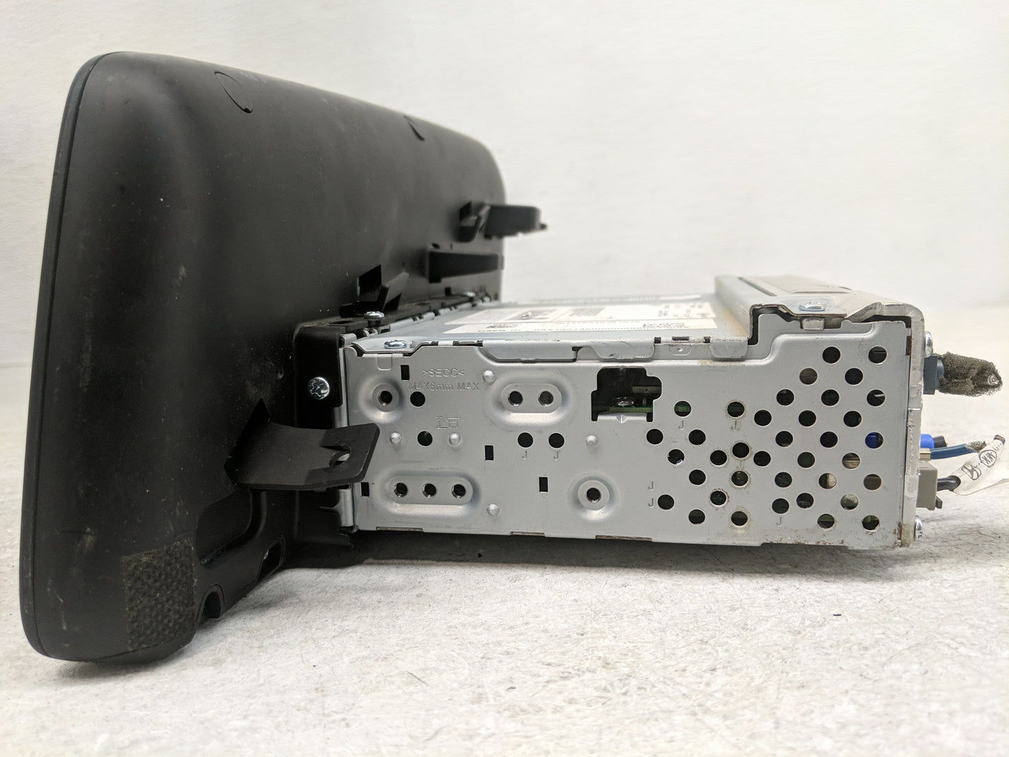 2021-2022 Hyundai Elantra Radio AM FM Cd Player Receiver Replacement P/N:96160-AA240LS5 Fits Fits 2021 2022 OEM Used Auto Pa