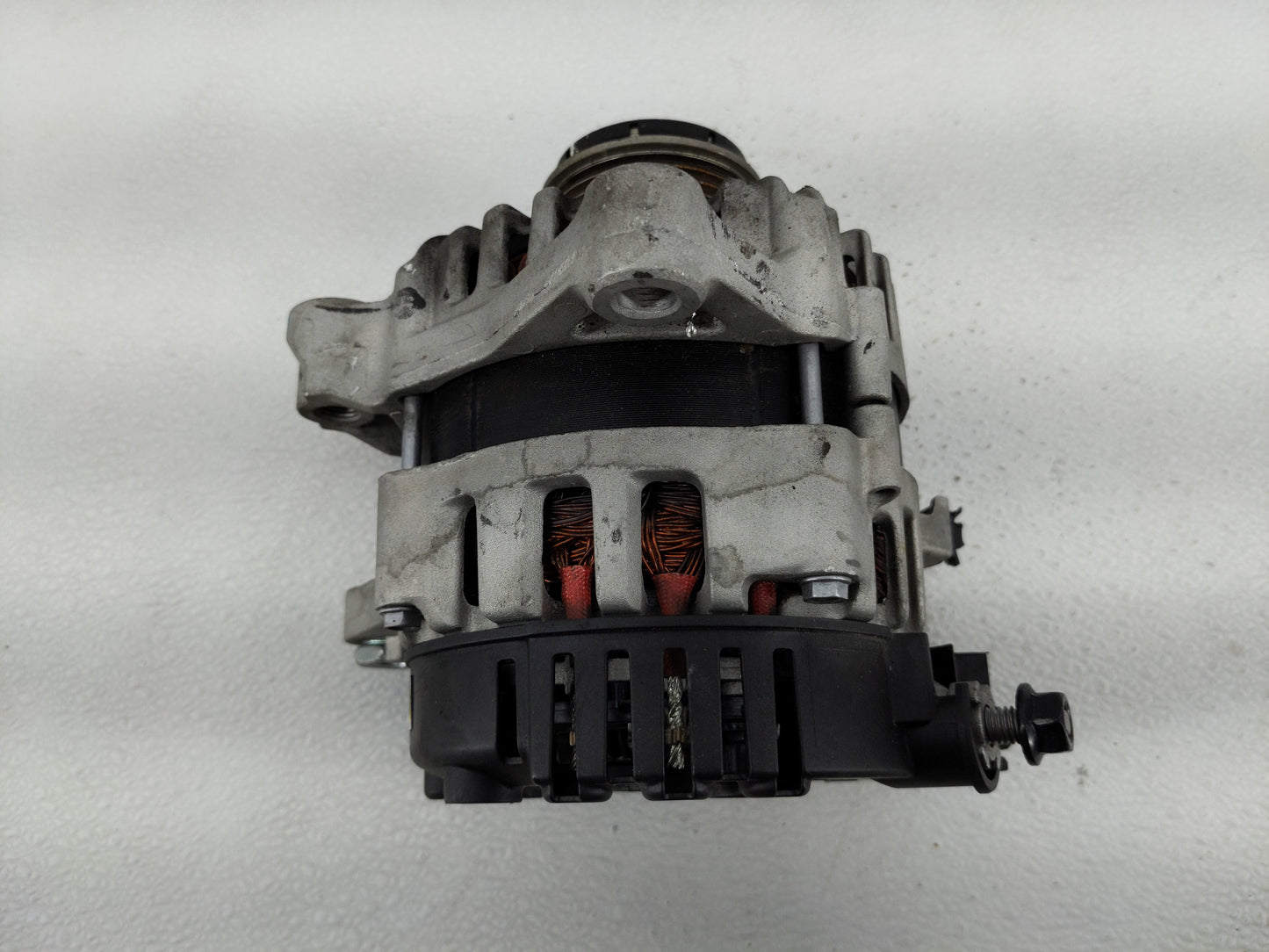 2021-2022 Hyundai Elantra Alternator Replacement Generator Charging Assembly Engine OEM P/N:37300-2J355 Fits Fits 2021 2022 