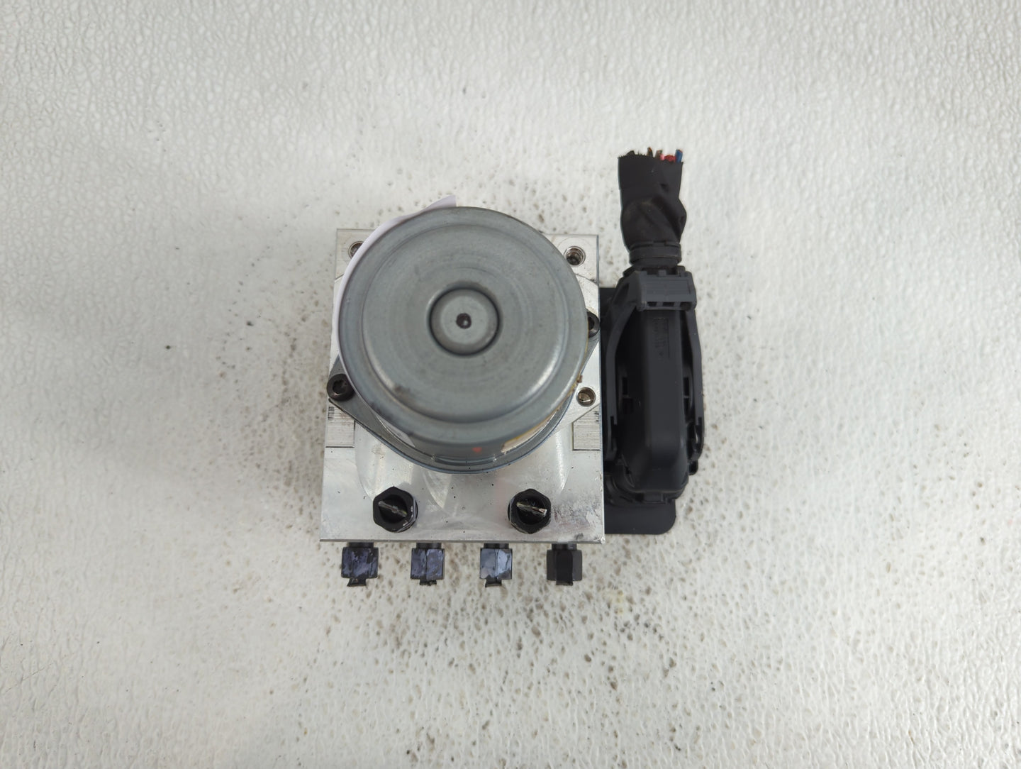 2021-2022 Hyundai Elantra ABS Pump Control Module Replacement P/N:61589-41600 Fits Fits 2021 2022 OEM Used Auto Parts - Oemu