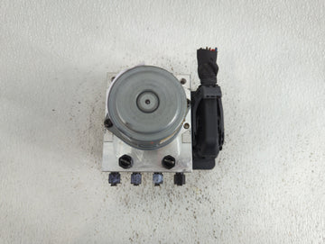 2021-2022 Hyundai Elantra ABS Pump Control Module Replacement P/N:61589-41600 Fits Fits 2021 2022 OEM Used Auto Parts