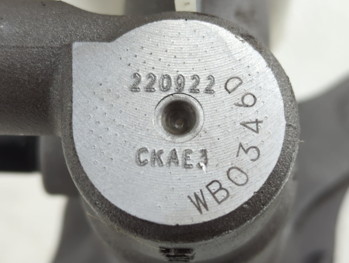 2023 Hyundai Elantra Brake Master Cylinder 1276570 - Oemusedautoparts1.com