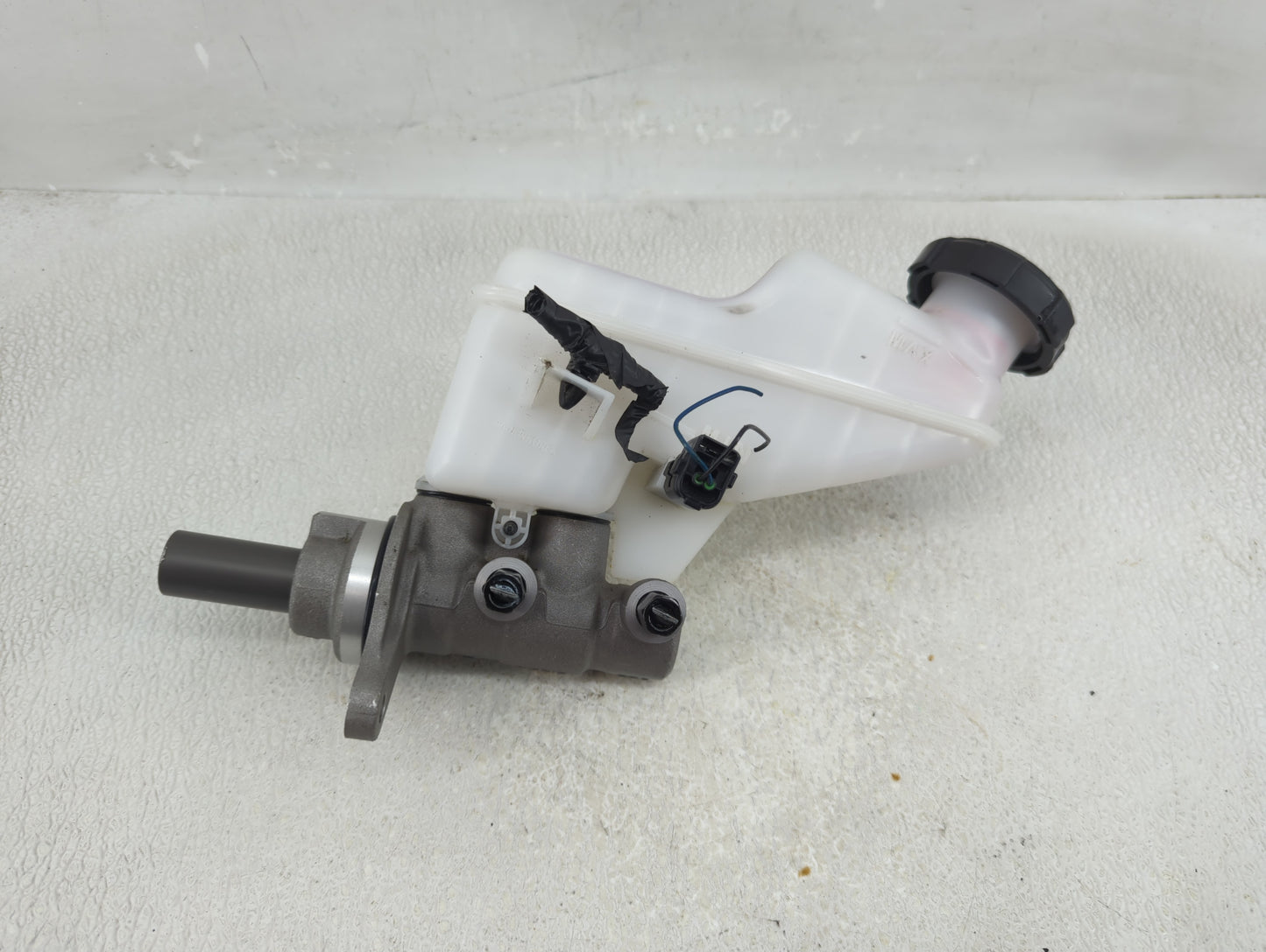 2023 Hyundai Elantra Brake Master Cylinder 1276586 - Oemusedautoparts1.com