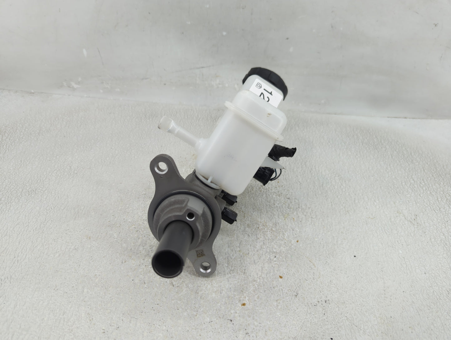 2023 Hyundai Elantra Brake Master Cylinder 1276586 - Oemusedautoparts1.com