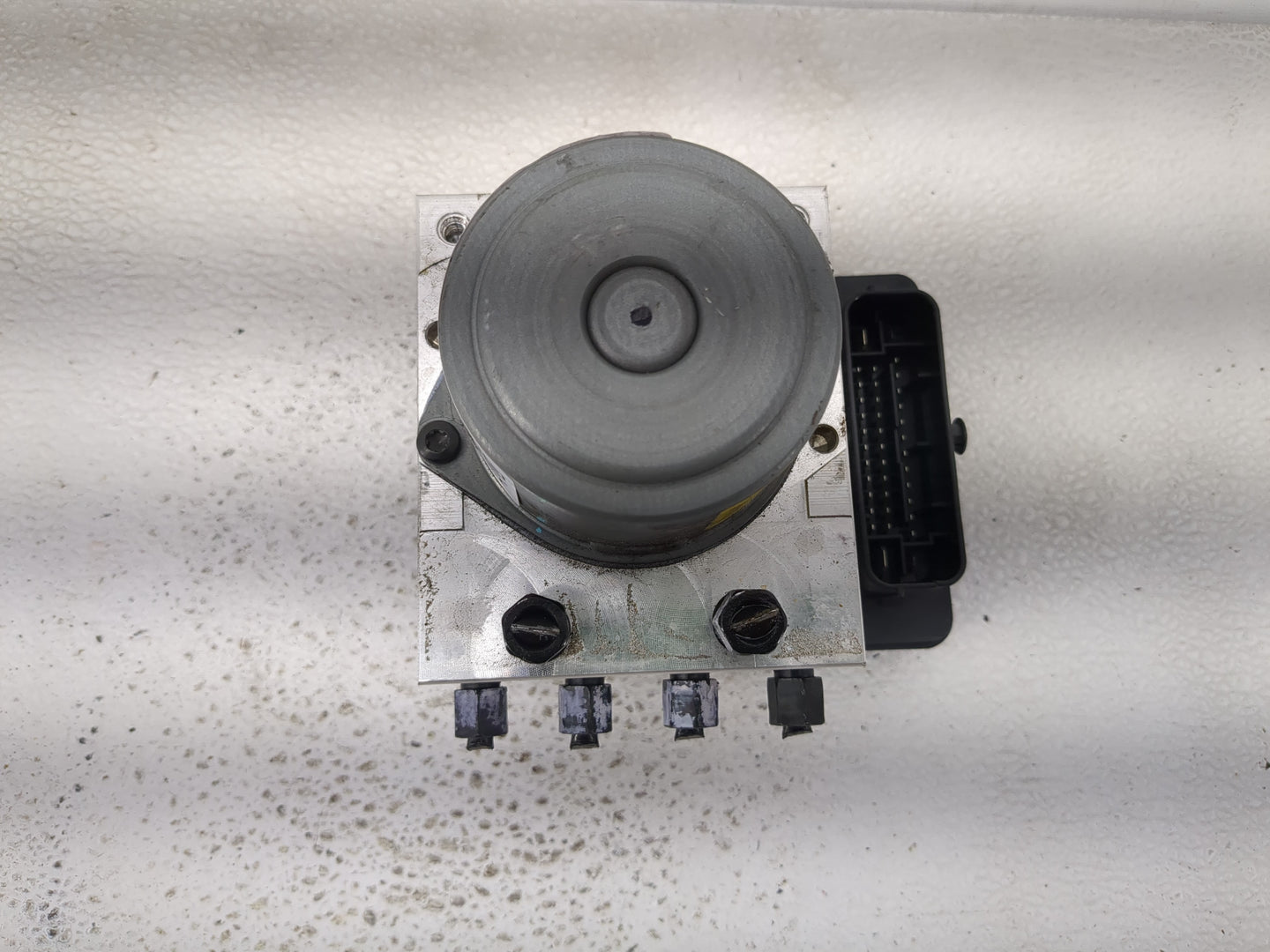 2021-2022 Hyundai Elantra ABS Pump Control Module Replacement P/N:58900-AA500 61589-41600 Fits Fits 2021 2022 OEM Used Auto 