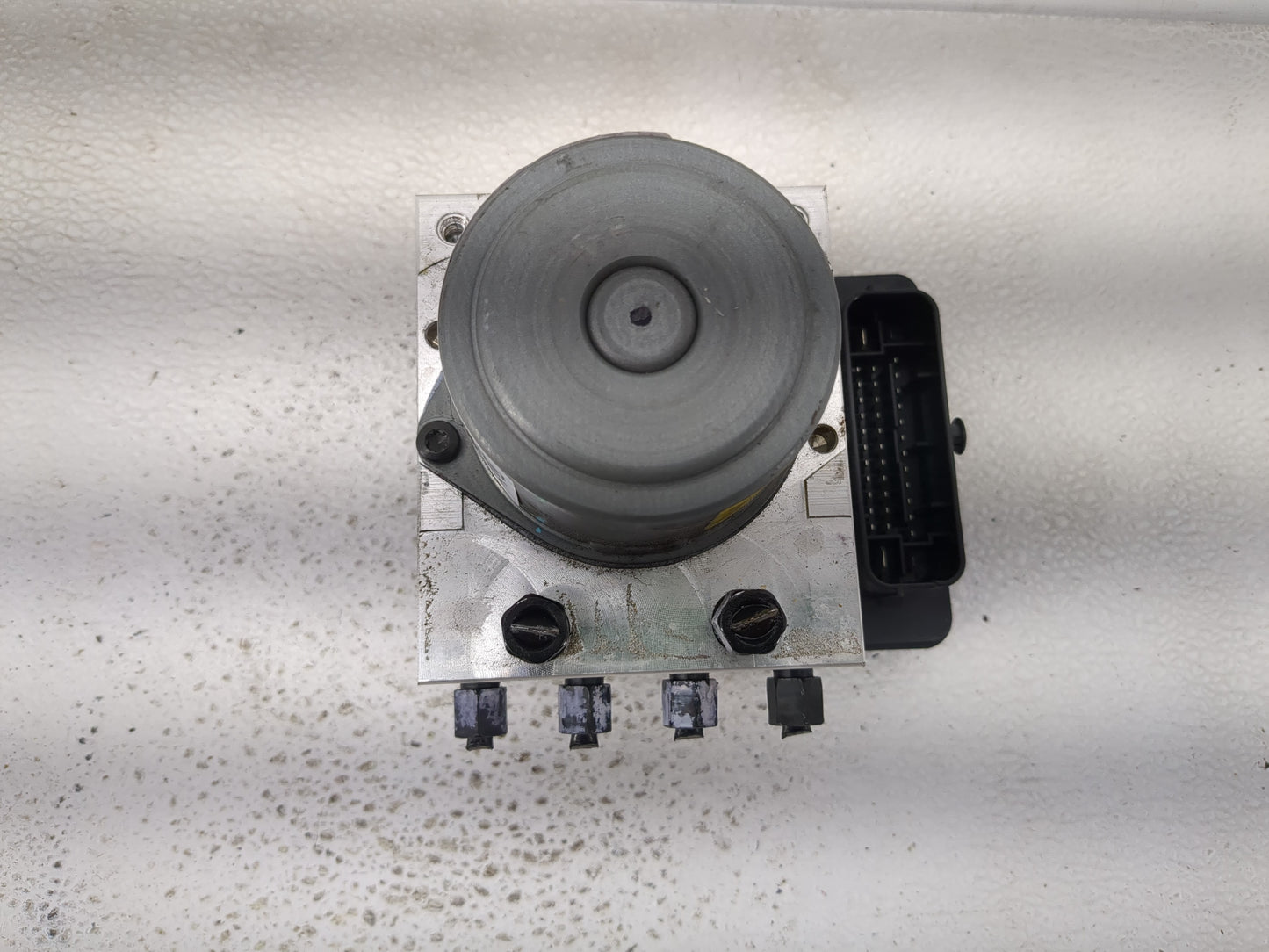 2021-2022 Hyundai Elantra ABS Pump Control Module Replacement P/N:58900-AA500 61589-41600 Fits Fits 2021 2022 OEM Used Auto 