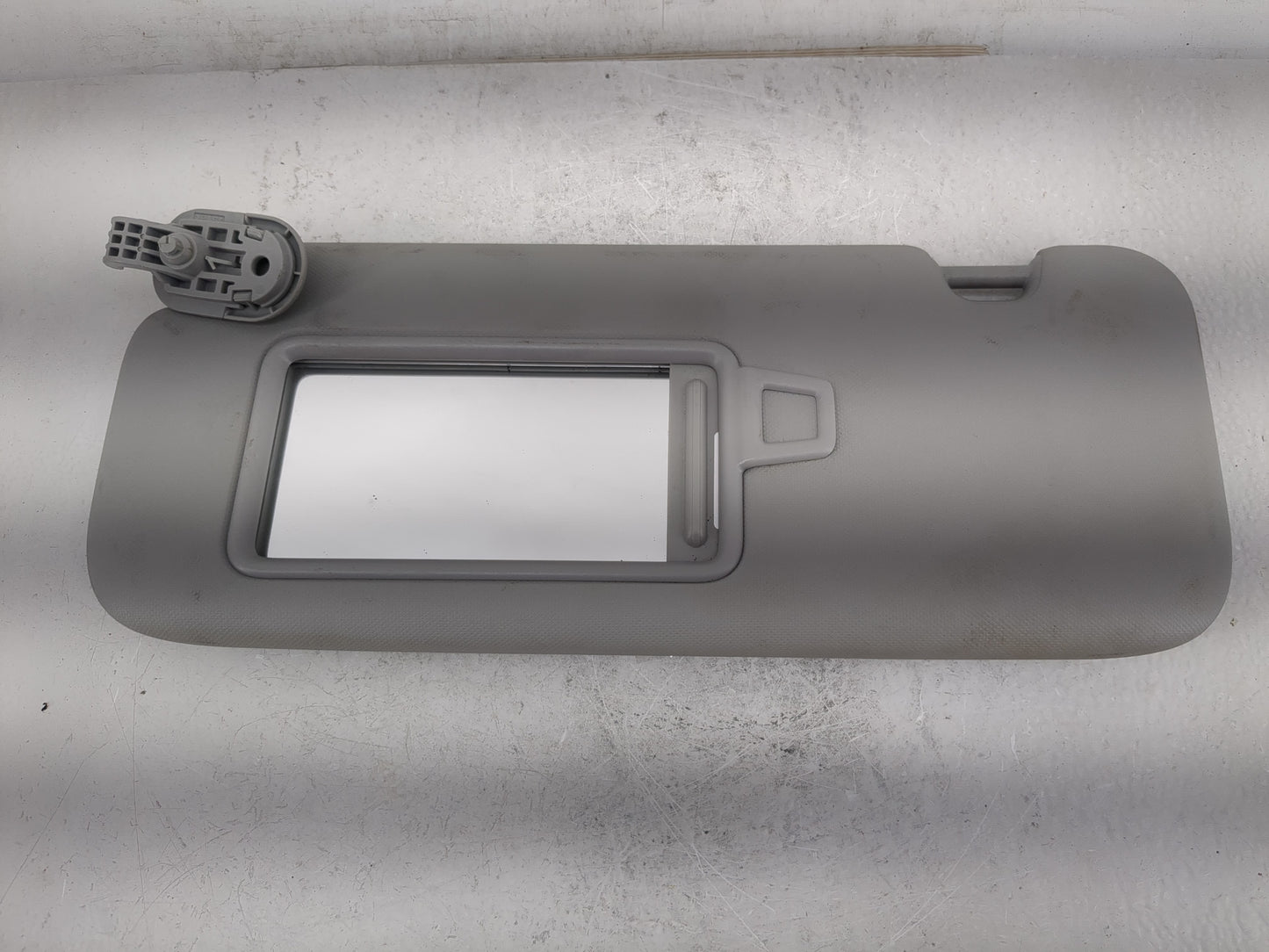 2023 Hyundai Elantra Sun Visor Shade Replacement Driver Left Mirror Fits OEM Used Auto Parts - Oemusedautoparts1.com