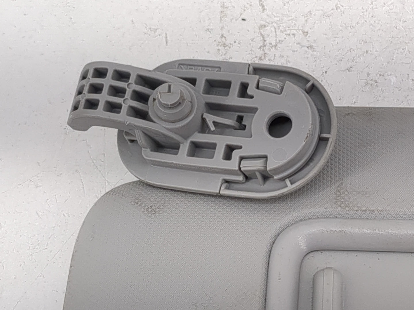 2023 Hyundai Elantra Sun Visor Shade Replacement Driver Left Mirror Fits OEM Used Auto Parts - Oemusedautoparts1.com