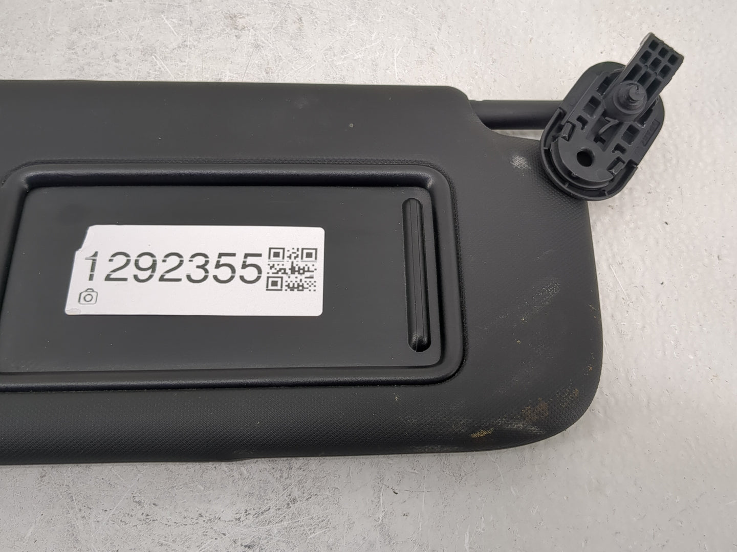 2021-2022 Hyundai Elantra Sun Visor Shade Replacement Passenger Right Mirror Fits Fits 2021 2022 OEM Used Auto Parts - Oemus