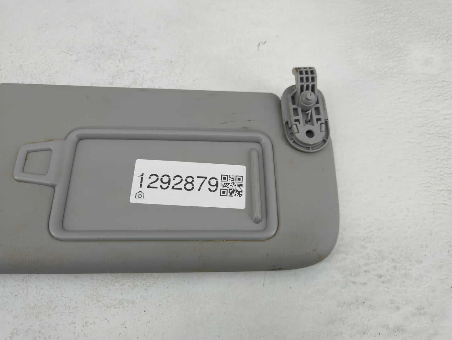 2023 Hyundai Elantra Sun Visor Shade Replacement Passenger Right Mirror Fits OEM Used Auto Parts - Oemusedautoparts1.com