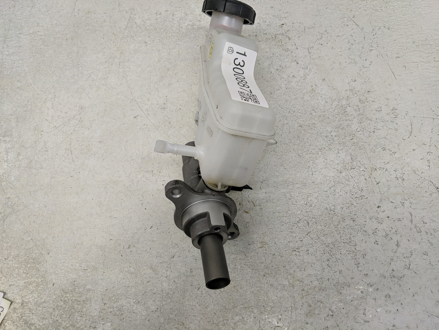 2023 Hyundai Elantra Brake Master Cylinder 1300887 - Oemusedautoparts1.com