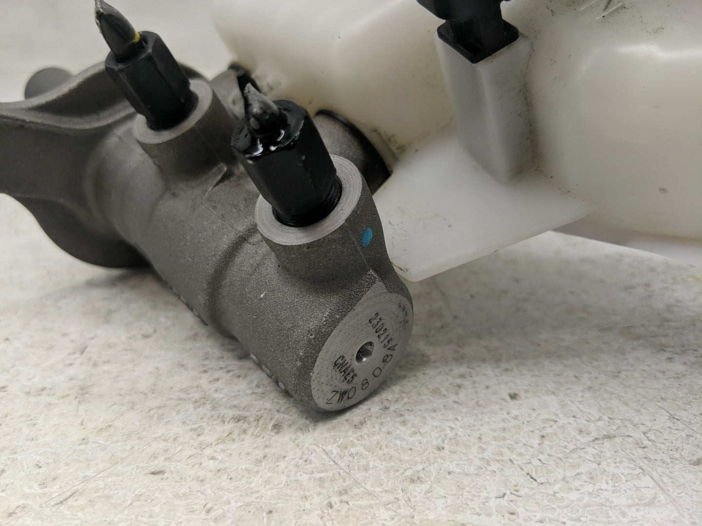 2023 Hyundai Elantra Brake Master Cylinder - Oemusedautoparts1.com