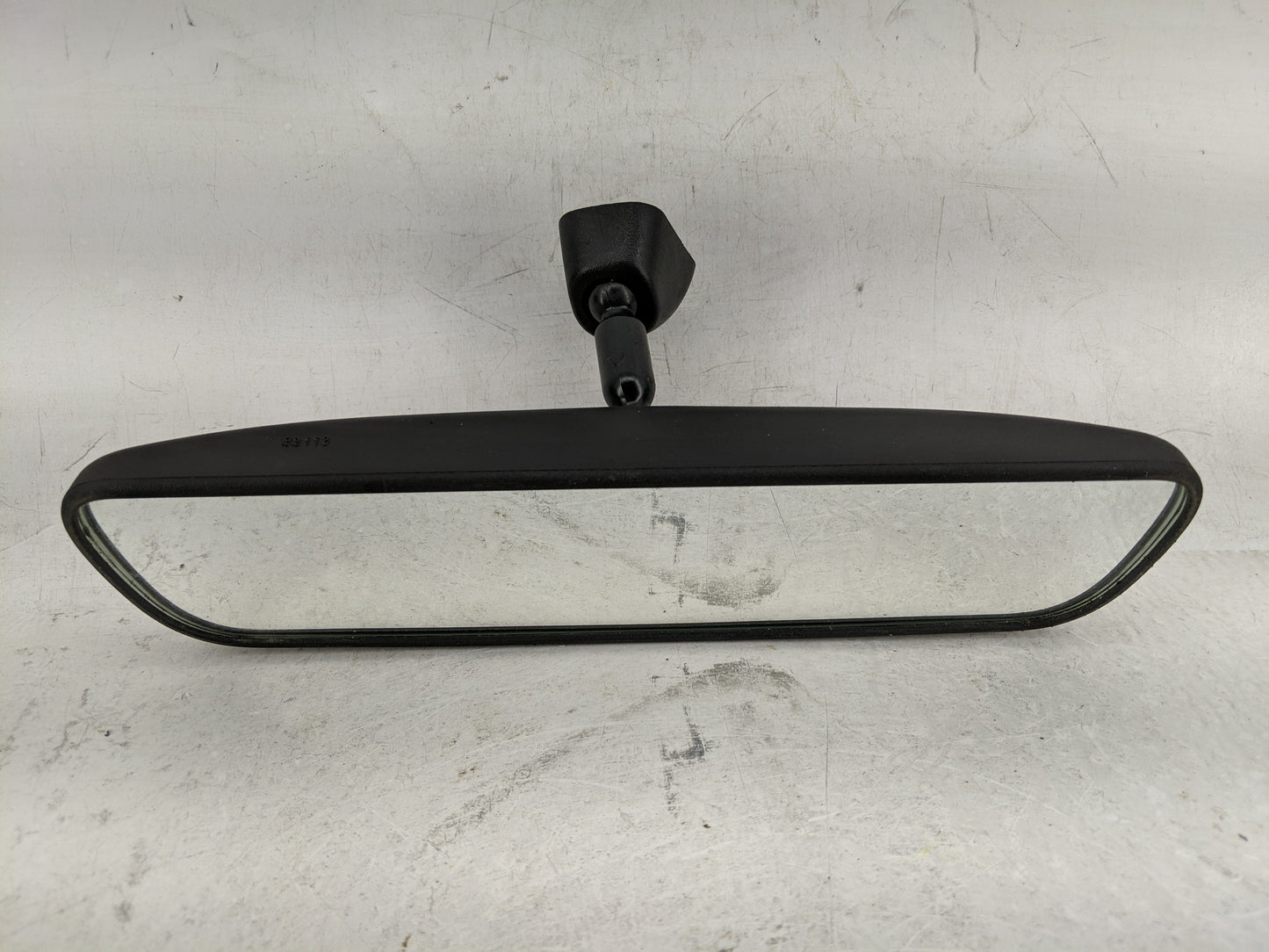 2021-2022 Hyundai Elantra Interior Rear View Mirror Replacement OEM P/N:E13049896 Fits Fits 2020 2021 2022 OEM Used Auto Par