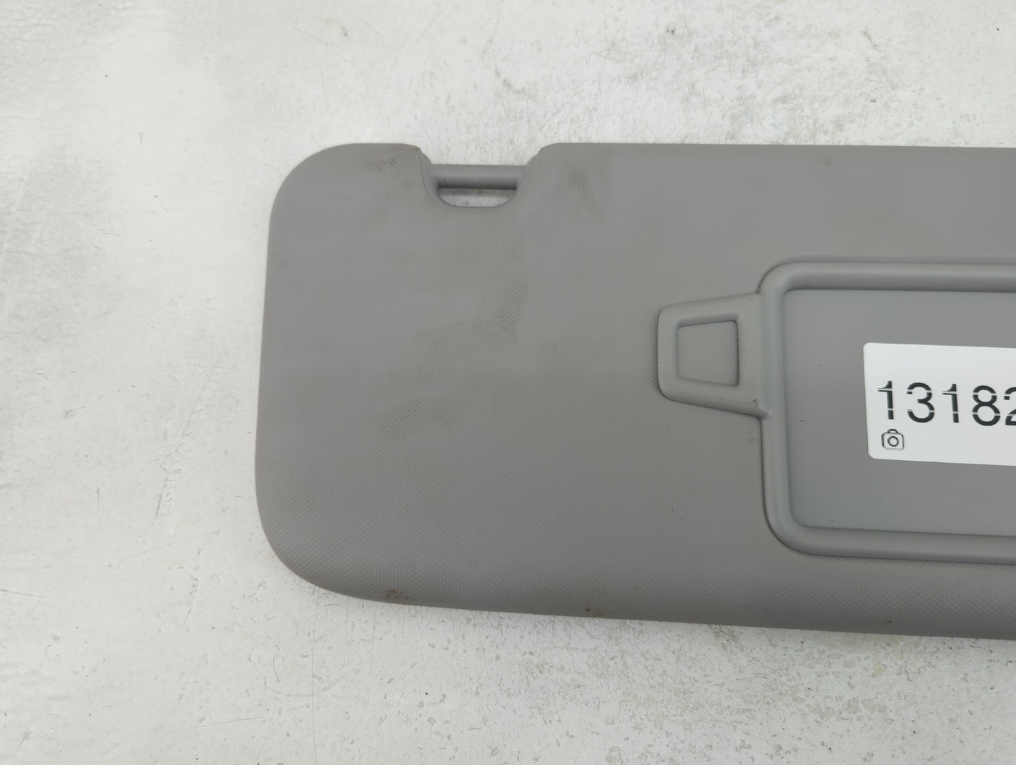2021-2022 Hyundai Elantra Sun Visor Shade Replacement Passenger Right Mirror Fits Fits 2021 2022 OEM Used Auto Parts - Oemus